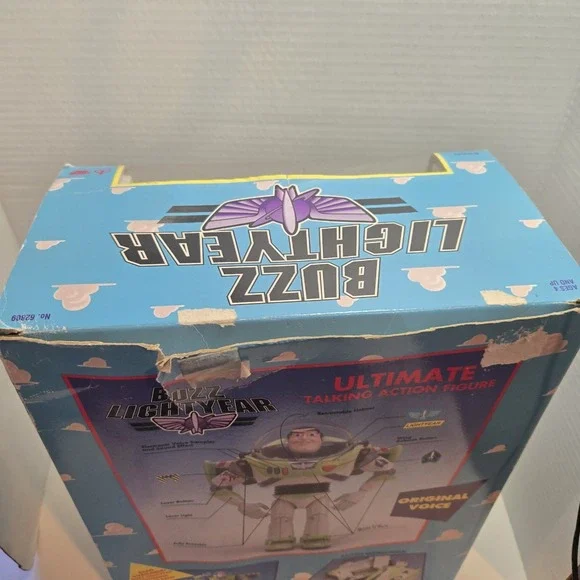 TOY STORY Ultimate Talking Action Figure BUZZ LIGHTYEAR 1995 First Edition W Box